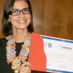 Professora recebe Prêmio Brasil de Economia