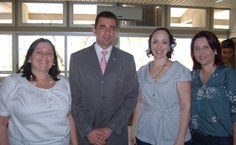 Rachel Rocha com o coronel Carlos Luna, a professora Elaine Pimentel e a Evany Vianei, diretora de Educação, Produção e Laborterapia da SGAP
