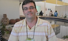 Professor Renato Gaban pesquisa sobre órgão responsável pelo canto das aves