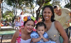 Andreza Pinheiro, Shirlene Giló e sua filha Isabel