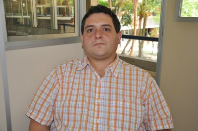 O analista do NTI, Anderson Brandão ajudou na atualização do novo sistema virtual | nothing