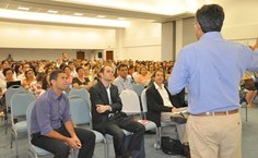 Encontro discute a internacionalização dos cursos de pós-graduação em saúde