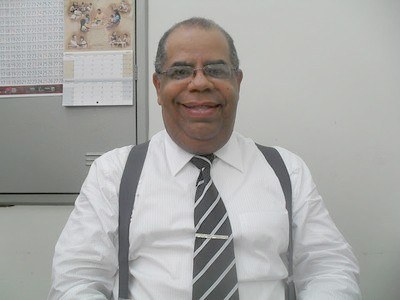 Professor Eraldo Ferraz, coordenador de Pedagogia do Campus A. C. Simões