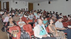 Público lotou oauditório da Biblioteca