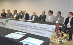 Reitor Eurico Lôbo presidiu a mesa de abertura do evento