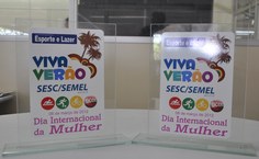 Equipe apresenta troféus de campeã e vice conquistados em competição realizada no Dia Internacional da Mulher