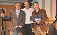 Eduardo Lyra, o secretário adjunto de Cultura do Estado, Álvaro Otacílio Vasconcelos, e o maestro Almir Medeiros