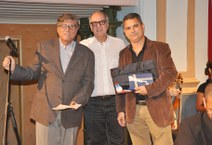 Eduardo Lyra, o secretário adjunto de Cultura do Estado, Álvaro Otacílio Vasconcelos, e o maestro Almir Medeiros