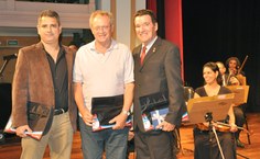 Os homenageados Almir Medeiros, Nicolas Vale e Julião Marques