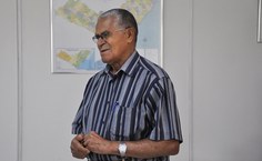 Após 50 anos de trabalho com a educação, o professor Cavalcanti, pai de Edlene, fala do compromisso social dos empossados