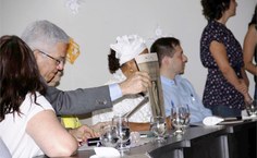 Reitor Eurico Lôbo confere o Calendário 2013