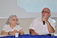 Luitgarde de Oliveira e Élcio Verçosa falaram sobre o poder de transformação da Universidade na aula inaugural.