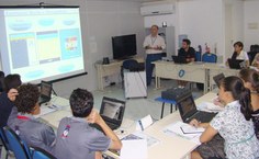 Arthur Lamenha apresentaas pesquisas desenvolvidas pelo IBGE