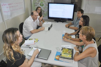 Reunião discute ampliação de parceria entre Ufal e a empresa Junior Achievement de Alagoas