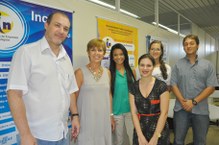 Josealdo Tonholo, Junara Camargo, Patrícia Macedo, gestora de programas da Junior Achievement de Alagoas e bolsistas do NIT