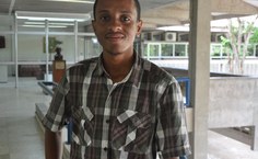 Vedson Santos Pinto comemora sua entrada na Ufal