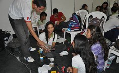 Minicurso ensina a construir foguetes de brinquedo