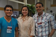 Jhonathan pino, jornalista da ascom, e os estudantes de Jornalismo, Ana Carolina e Deriky Pereira