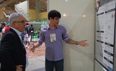 Reitor assiste apresentação do estudante