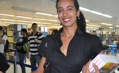 A estudante de medicina Camila dos Anjos é frequentadora assídua da Biblioteca