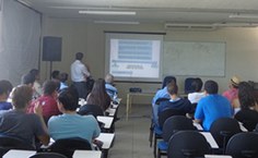 Adalberon Alves dá início à aula de campo