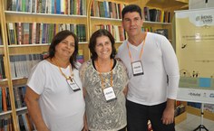 A diretora Stela Lameiras e Diva Lessa e Sebastião Medeiros, em mais um projeto da Edufal