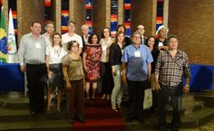 Eduardo Lyra (de azul) na foto oficial da nova diretoria do Forproex