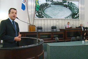 Ufal participa de reunião na Assembleia Legislativa sobre violência