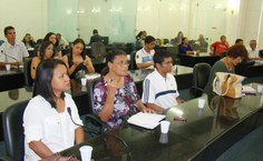 Comunidade e órgãos públicos participaram de reunião na ALE