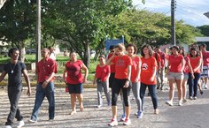 Caminhada pelo Campus simbolizou os hábitos saudáveis a serem seguidos pelas pessoas