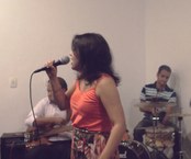 Fechando com música na apresentação de Juliana Mascarenhas e quarteto Jassbozz.