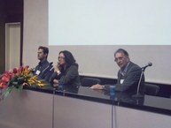 Mesa de abertura Da esquerda para a direita, Alexandre Toledo (Coordenador de Design-UFAL), Gianna Melo Barbirato (Líder do grupo de pesquisa GATU) e Arquiteto Gilvan Rodrigues (Presidente do CAU-AL)