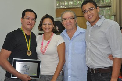 Equipe do IF responsável pelas olimpíadas de Física parabenizam participação do Ifal