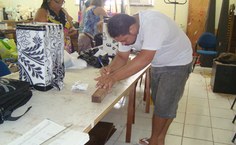 Alunos reaproveitam material reciclável