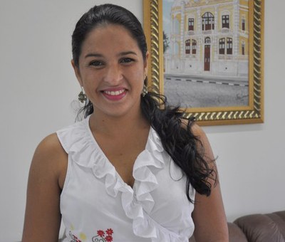 Emanuelle Souza destaca a questão social que sobressaiu no discurso dos alunos | nothing