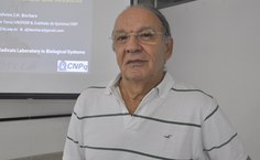 Bechara é docente da Unifesp e da USP, em São Paulo