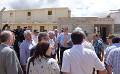 Comitiva do governo estadual e da Ufal