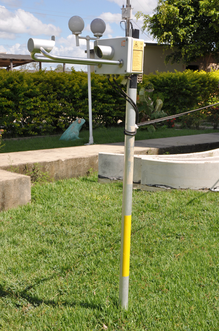 Disdrômetro instalado no Sirmal mede características físicas das gotas de chuva e serve para otimização de análise de informações de radar