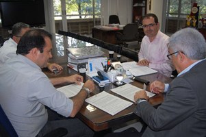 Ufal firma contrato para a construção do Restaurante Universitário em Delmiro Gouveia