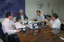 Roberto Barbosa, Eurico Lobo, Santiago Nepomuceno e Amaury Teixeira discutem sobre as obras