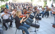 Orquestra Sinfônica e Corufal durante ensaio para  a comemoração dos 40 anos