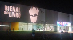 Portal de entrada da Bienal do Rio, que acontece até 8 de setembro, no Riocentro