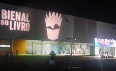 Portal de entrada da Bienal do Rio, que acontece até 8 de setembro, no Riocentro