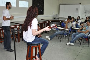 Expofísica estimula os alunos do ensino médio a compreender na prática os conceitos da Física