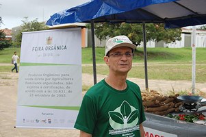 Feira orgânica no campus da universidade agora é semanal