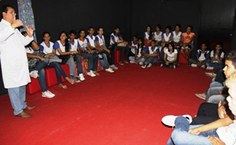Palestra para estudantes da Escola Estadual Santos Dumont