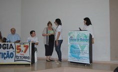 Teresinha de Jesus calado, diretora do ICBS, foi homenageada