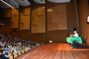 Resgate de valores humanos foi debatido na palestra de Frei Betto