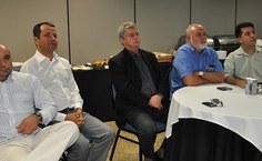 Pró-reitores de Graduação, Amauri Barros, de Gestão Institutcional, Valmir Pedrosa, Estudantil, Pedro Nelson Bonfim, e o coordenador da Unidade de Penedo, Mac Davison Buarque