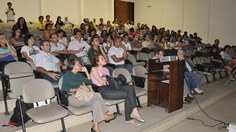 Palestra com a diretora do museu russo, Anna Klyukina